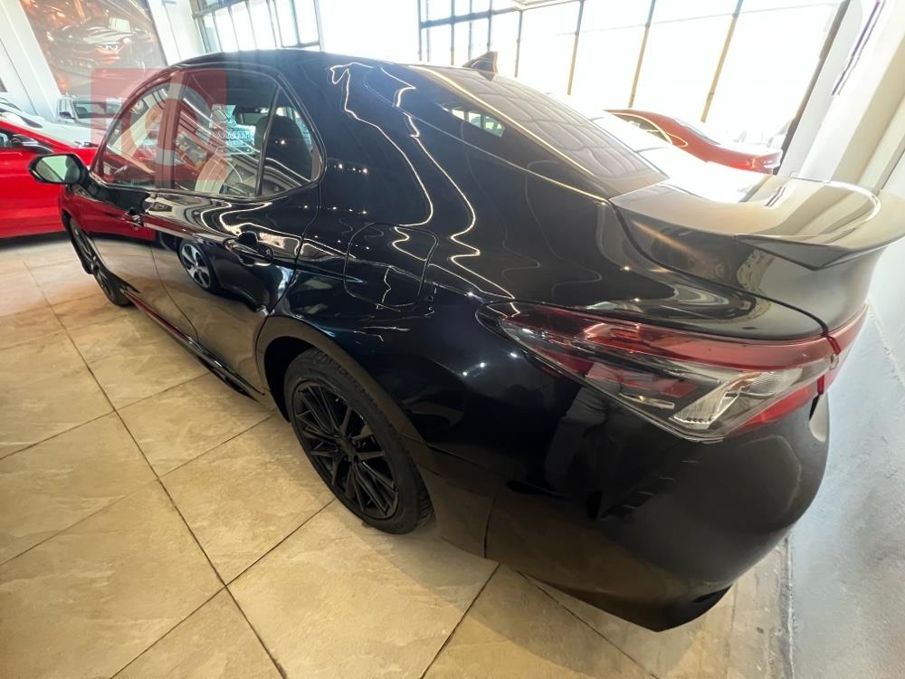 تۆیۆتا کامری